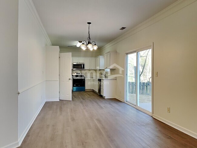 Foto del edificio - 3808 Broadwater Ct