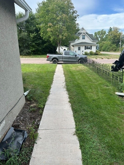 Building Photo - 1020 Rosewood St