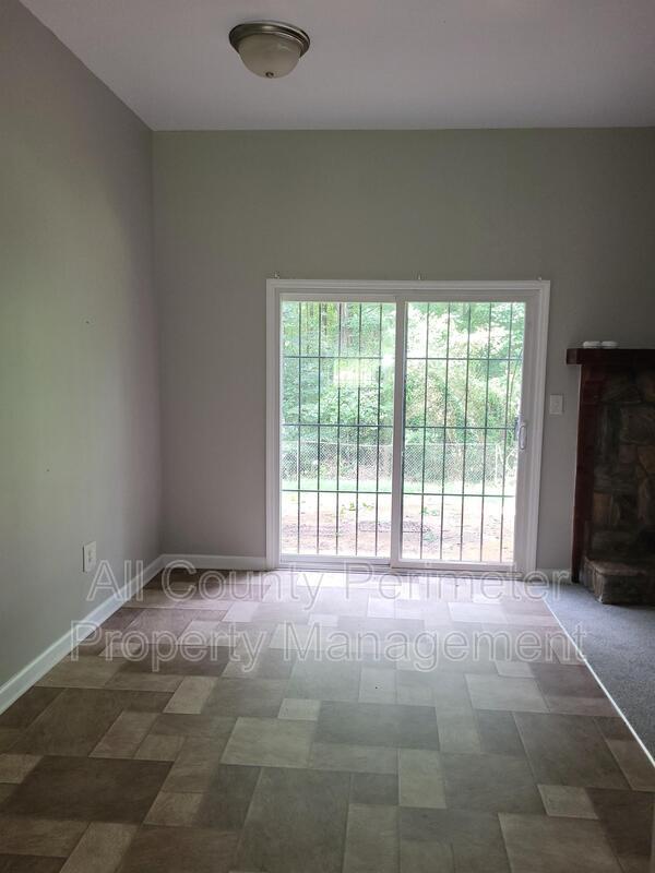 Building Photo - 167 Park Ridge Ct