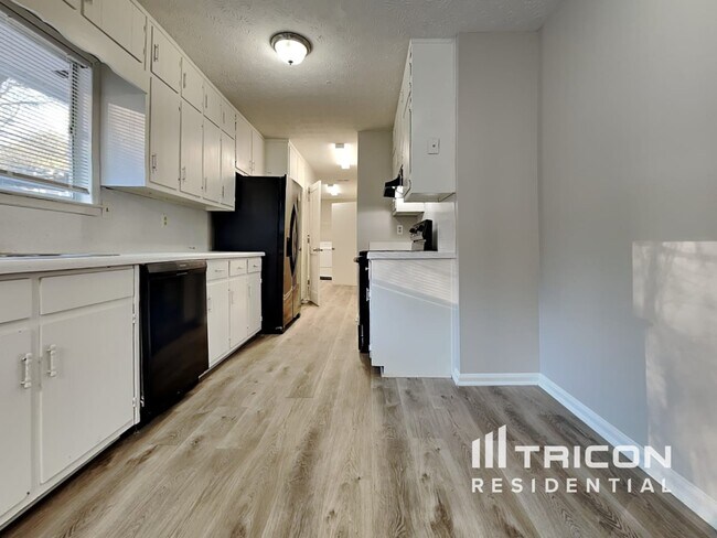 Foto del edificio - 4621 Cedar Brook Dr SE