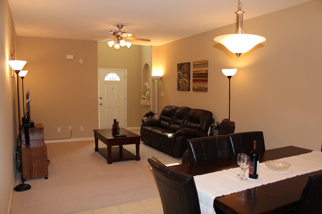 Building Photo - 3150 N Yarbrough Dr