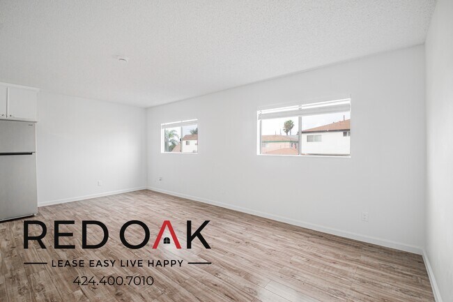 Foto del edificio - 706 McDonald Ave