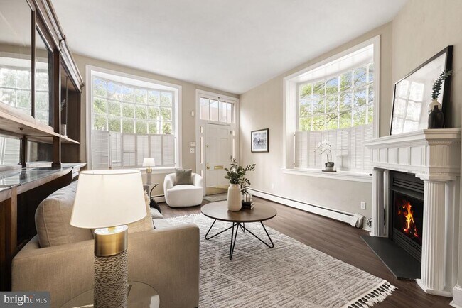 Foto del edificio - 858 S Front St