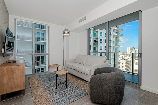 Foto del edificio - 227 NE 2nd St