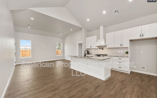 Foto del edificio - 311 N Choctaw Ave