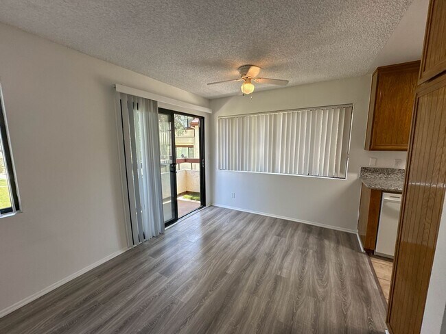 Building Photo - American Beauty 3 Bedroom Condo for Rent i...