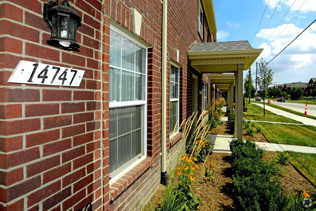 Building Photo - Brickhaven Townhomes