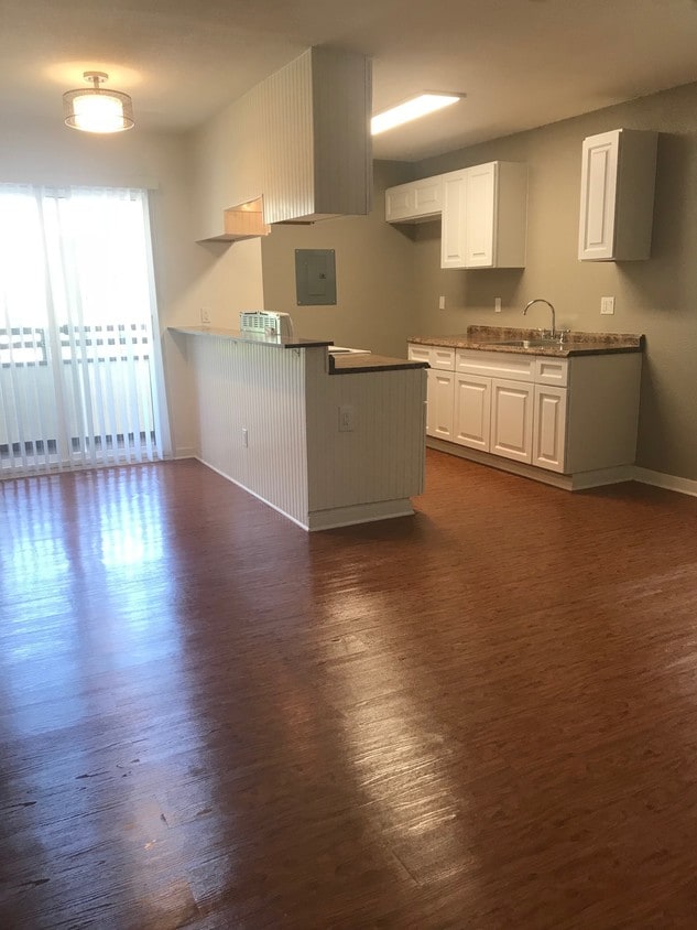 83 Apartments Available for Rent in Koreatown, CA