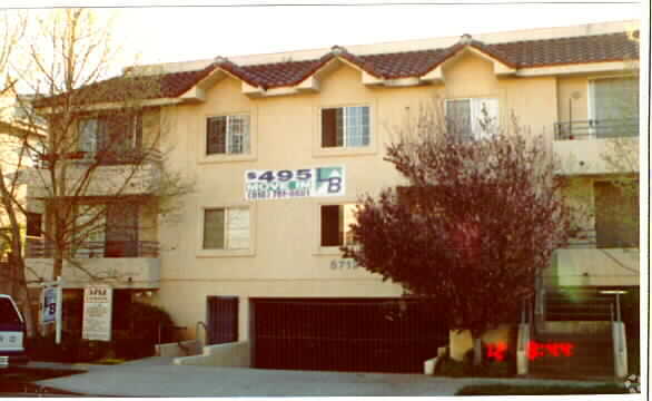 Building Photo - 5712 Camellia Ave