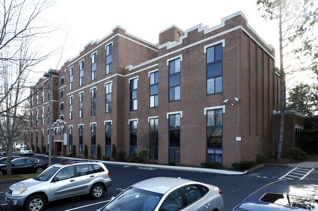 Foto del edificio - The Residences At Stone Gables