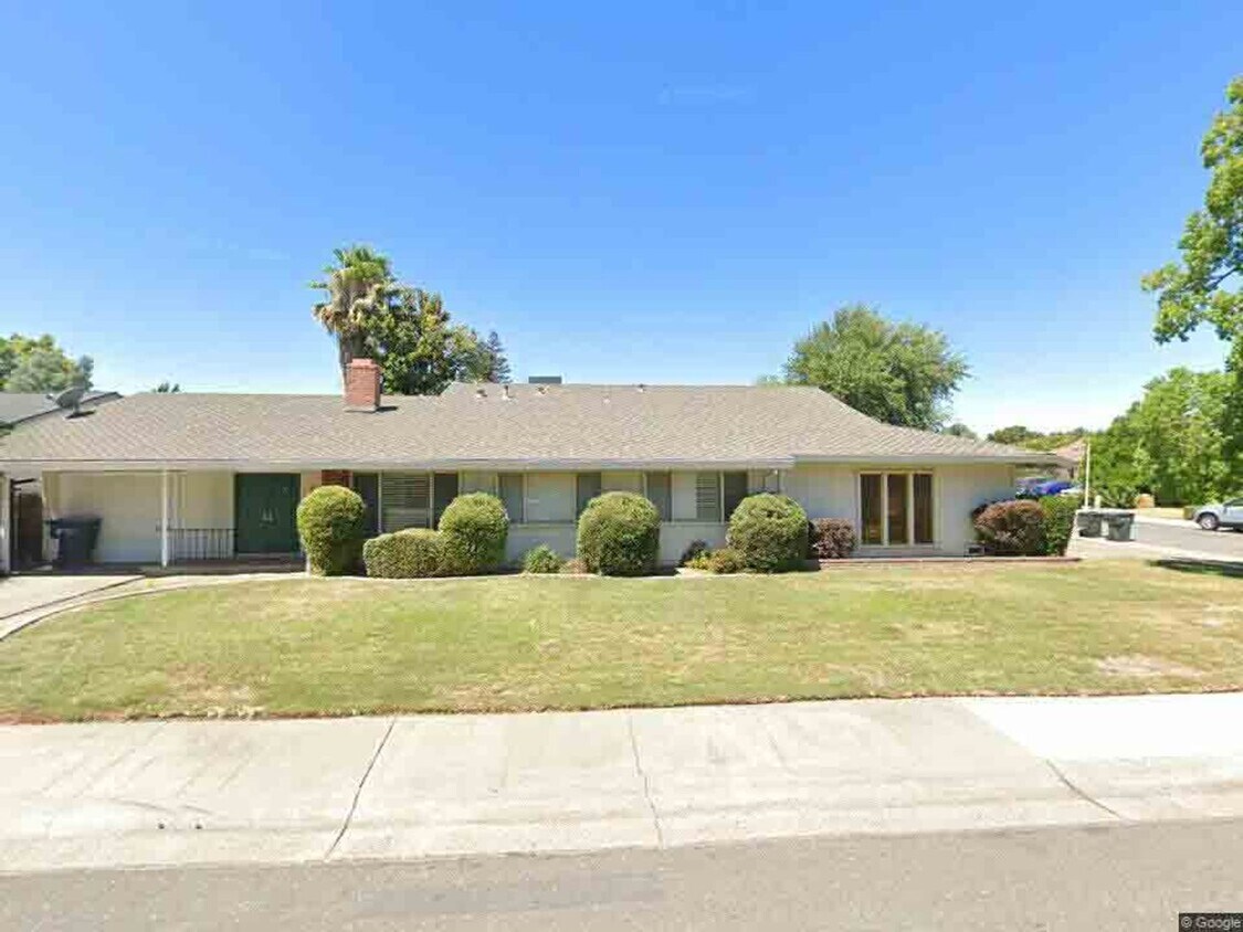 Primary Photo - 2 Bed 2 Bath Greenhaven Duplex
