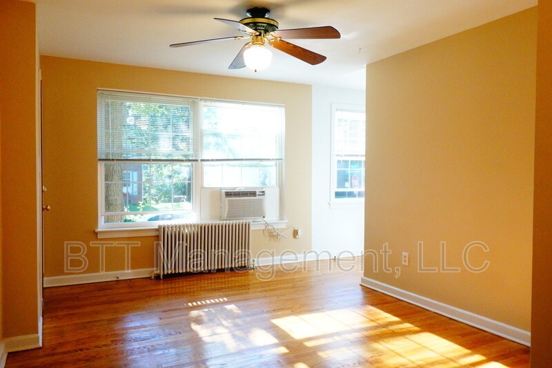Foto principal - 8400 Greenwood Ave