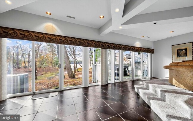 Building Photo - 203 Sunshine Lakes Dr