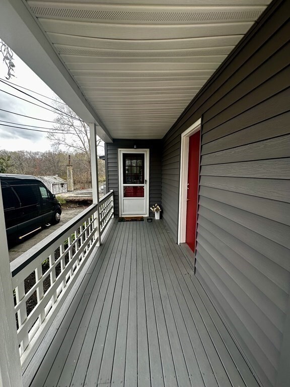 Foto del edificio - 195 Riverview Ave