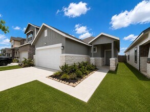 Building Photo - 21535 Cypress Trellis Dr