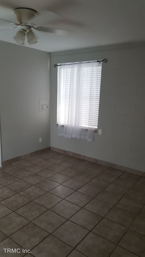 Foto del edificio - 15210 Caravel Dr