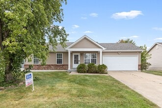 Building Photo - 679 Dundee Ct