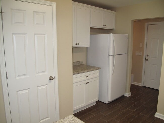 Building Photo - 160 Connor Lp