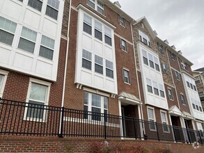 Building Photo - 709 Cobbler Pl