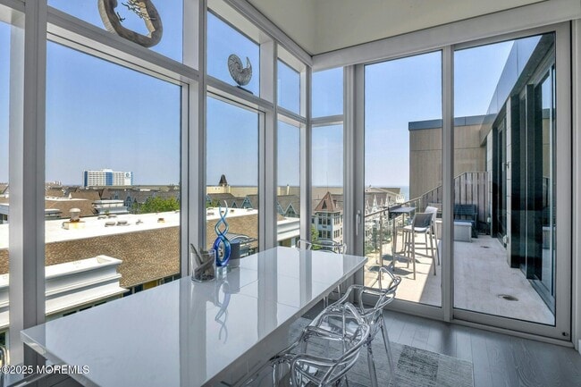 Building Photo - 30 Melrose Terrace