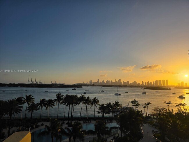 Foto del edificio - 1500 Bay Rd