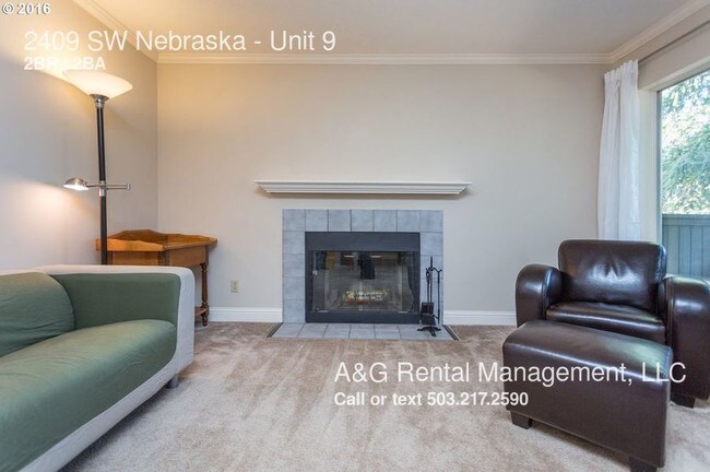 Foto del edificio - 2409 SW Nebraska St