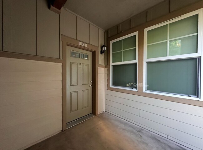 Foto del edificio - 1850 SW Scenic Heights St