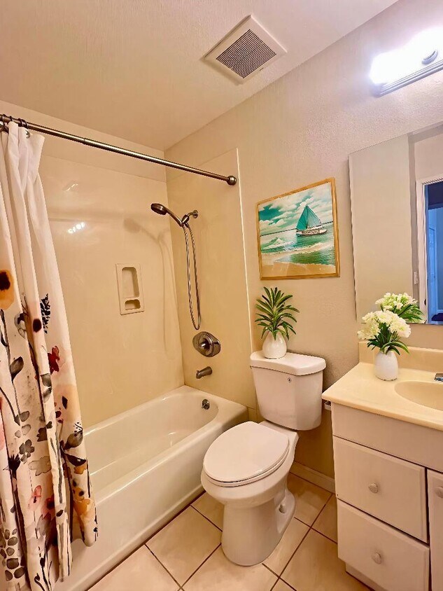 Foto principal - 1611 Thorncrest Dr