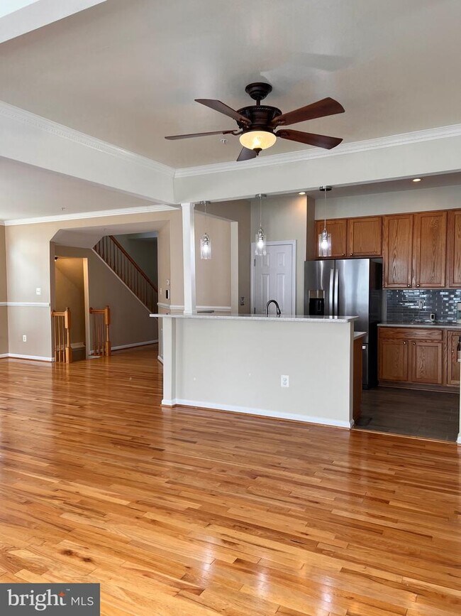 Building Photo - 5105 Starting Gate Dr