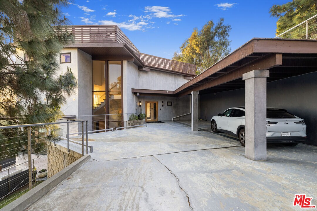 Foto principal - 1735 Summitridge Dr