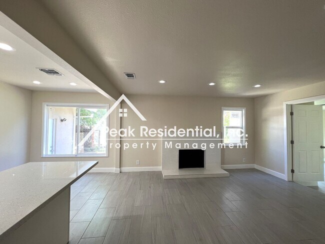 Building Photo - 4 br, 2 bath House - 7555 Sweetfern Wy