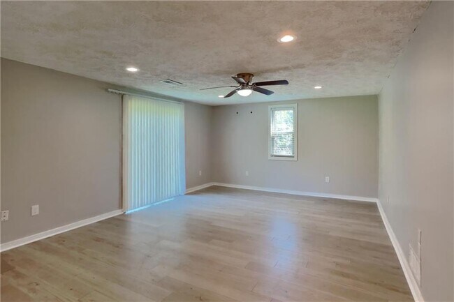 Foto del edificio - 3431 Winter Wood Ct
