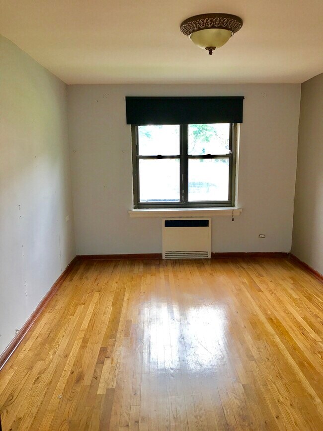 Foto del edificio - 75-25 210th St