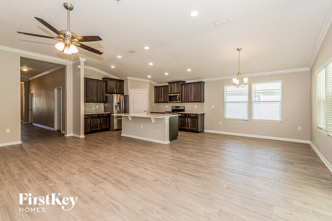 Building Photo - 11497 Red Koi Dr
