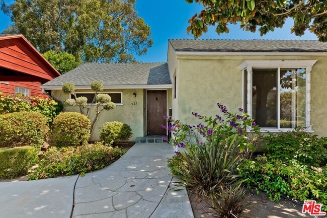 Foto del edificio - 921 24th St