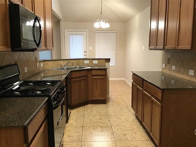 Foto del edificio - 8014 N Tarrytown Crossing Dr