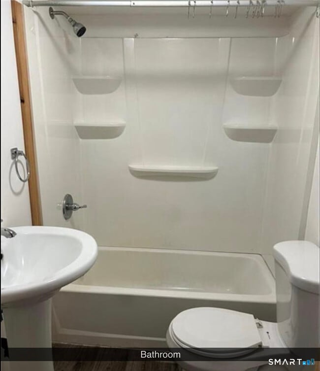 Foto del edificio - 41A W Main St