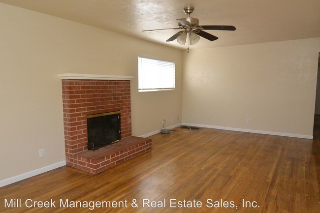 Building Photo - 2114 S Encina St