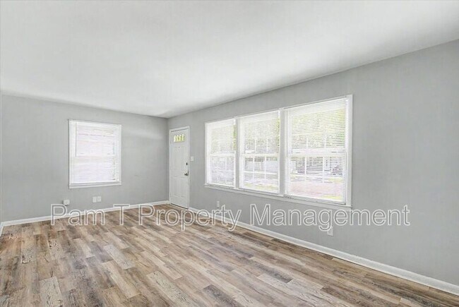 Building Photo - 1719 E 59th St