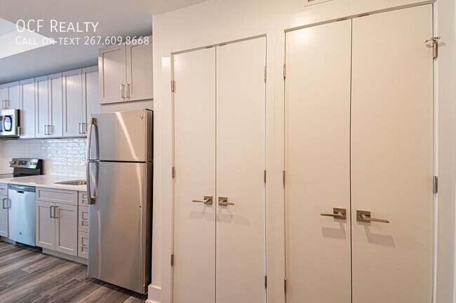 Foto del edificio - 1245 Ridge Ave