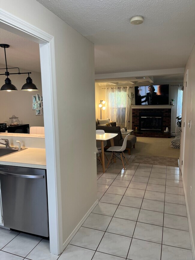 Foto del edificio - 36 Butternut Ln