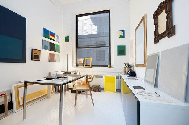 Building Photo - 57 Jay Street