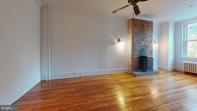 Building Photo - 1822 Ingleside Terrace NW