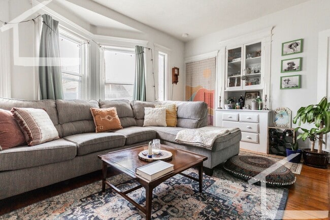 Photo - Greatly priced 3 bed in Brighton House