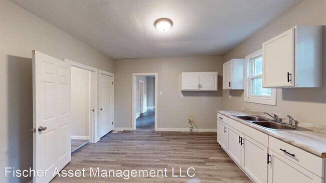 Building Photo - 2 br, 1 bath Apartment - 3150 W 40th Stree...