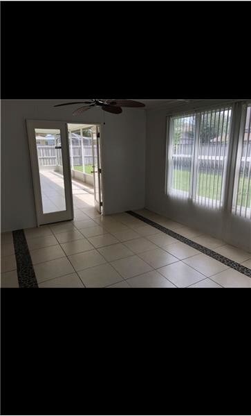 Foto del edificio - 24632 Laurel Ridge Dr