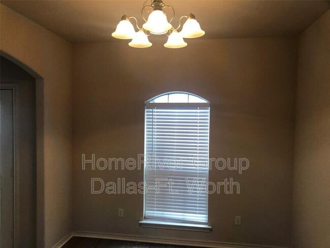 Building Photo - 805 Brandon Dr