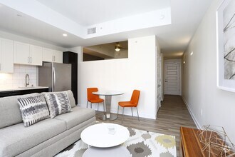 Studio - Turquoise - Coda