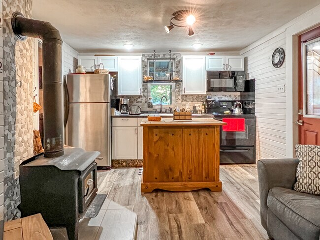 Foto del edificio - 8 Co Rd JPB