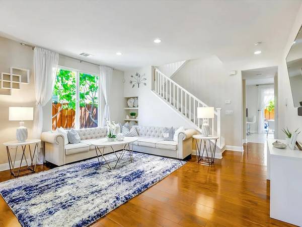 Foto del edificio - 1076 Bramblewood Ln